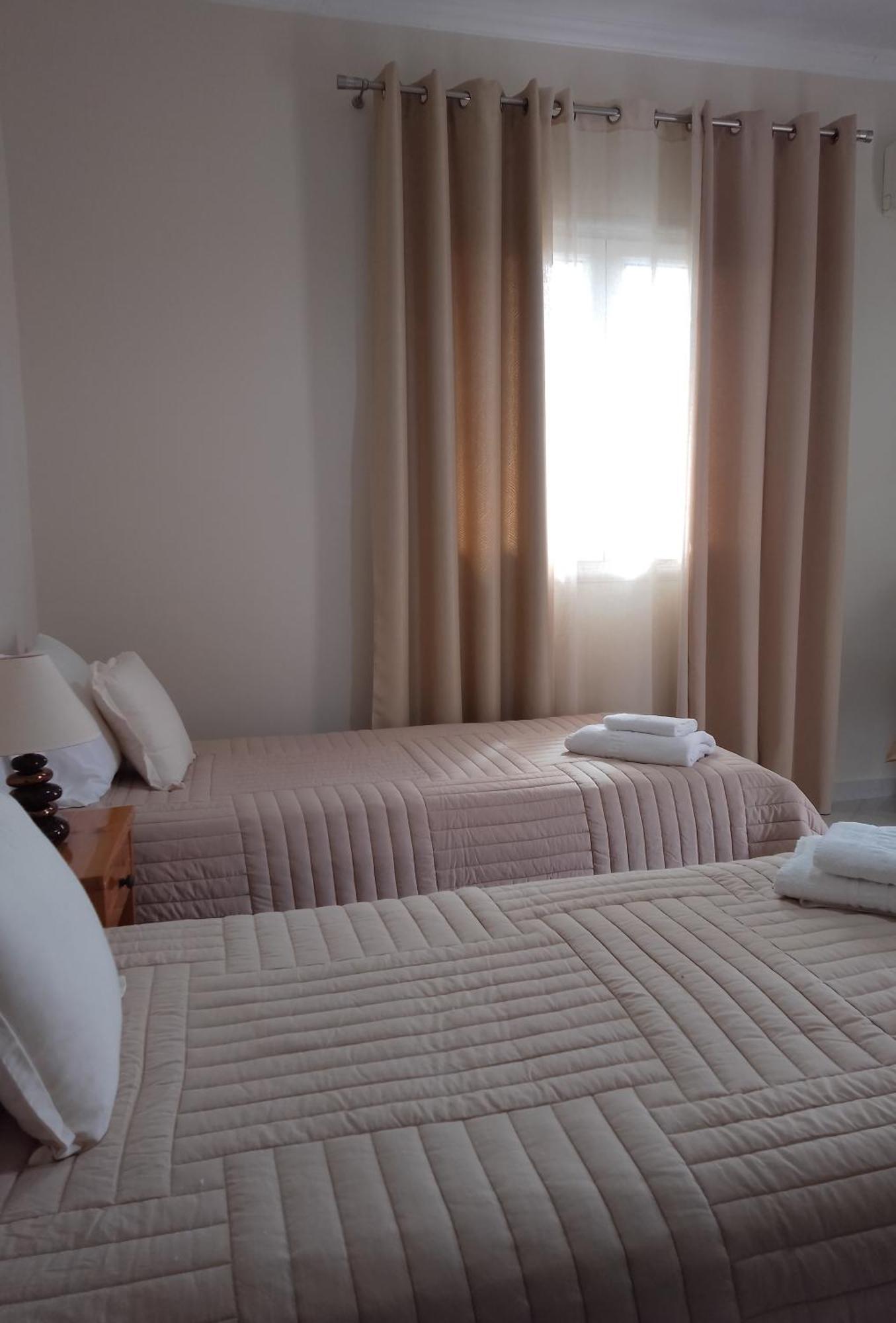 Vicky'S Guesthouse Кавос Екстер'єр фото