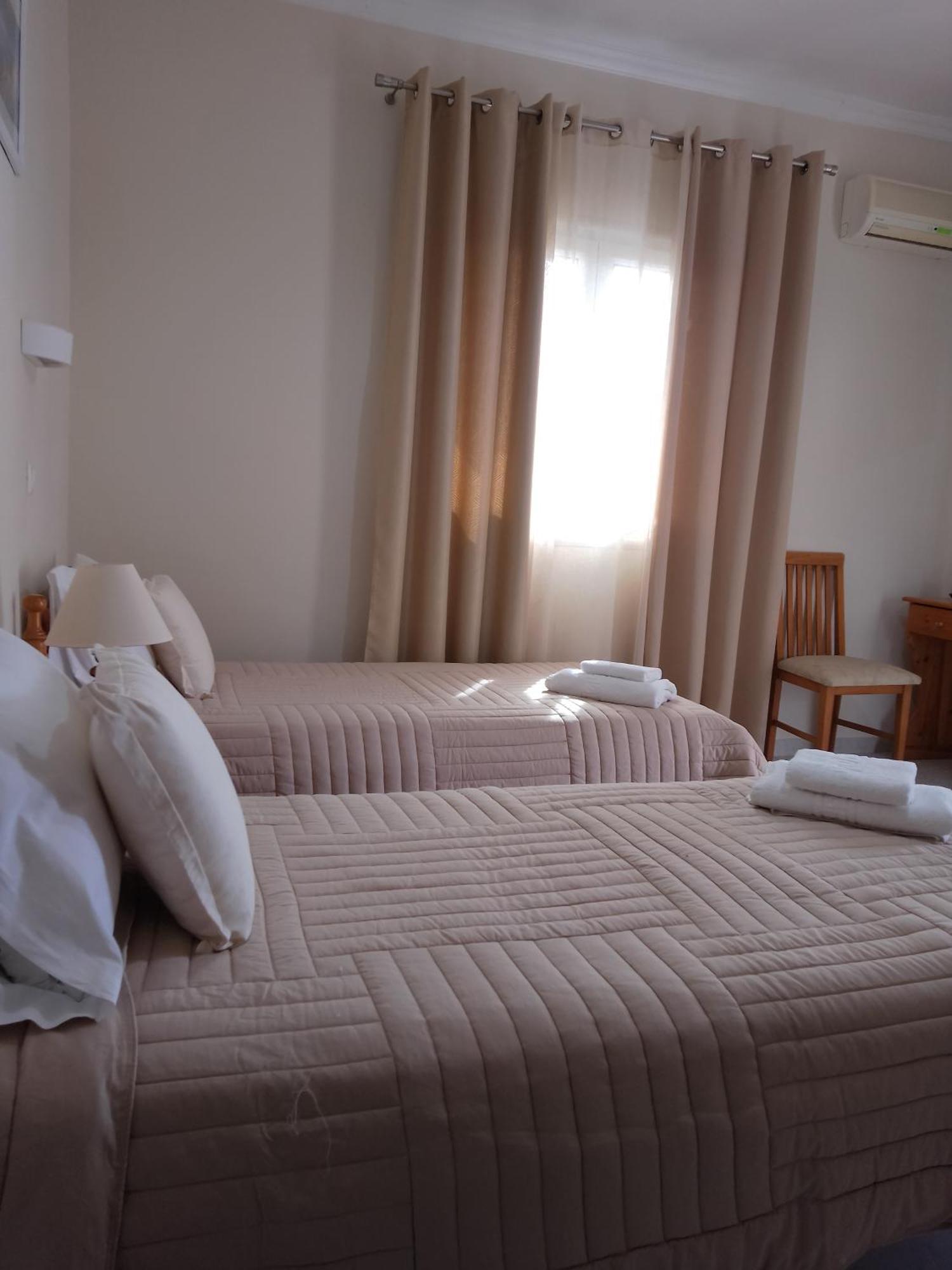 Vicky'S Guesthouse Кавос Екстер'єр фото